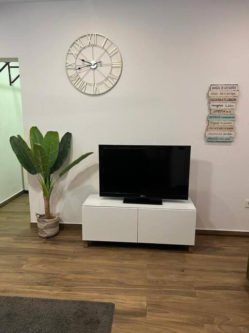 Loft Miramar Apartment Фуeнхирола Екстериор снимка