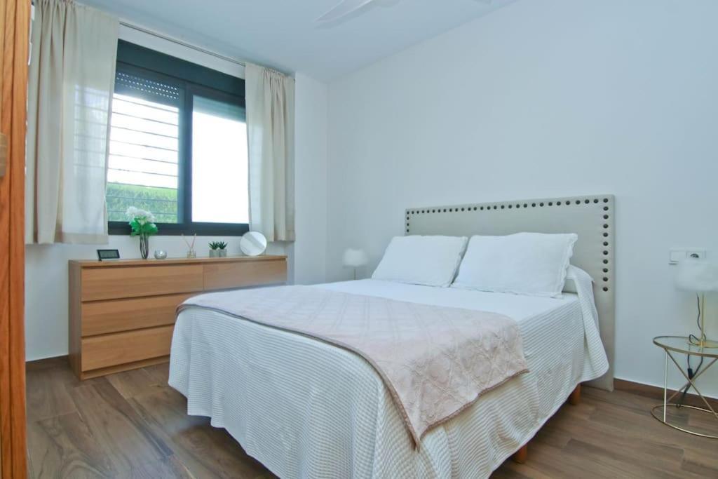 Loft Miramar Apartment Фуeнхирола Екстериор снимка